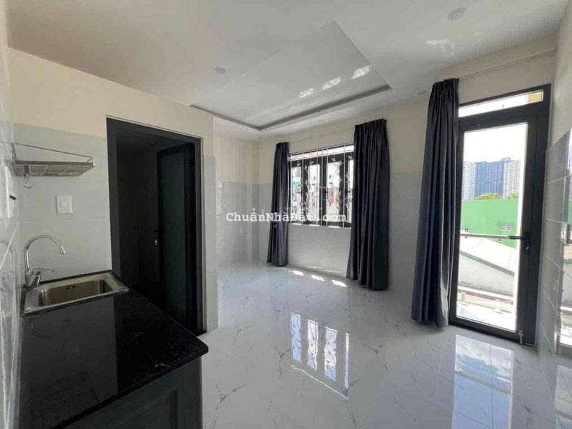 PHÒNG THOÁNG CỬA SỔ TRỜI CÓ BAN CÔNG QUẬN 7 GẦN CẦU PHÚ MỸ PHÚ MỸ HƯNG