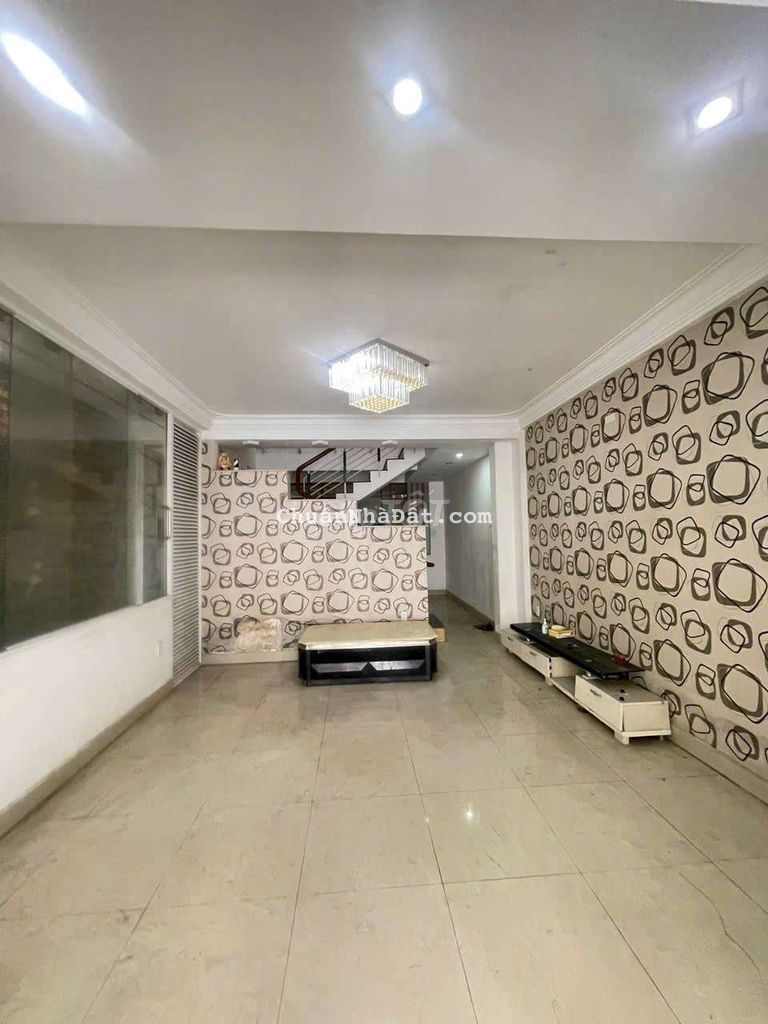 Cần bán nhà 4 tầng mặt tiền lê cơ - Hòa cường - Đà Nẵng