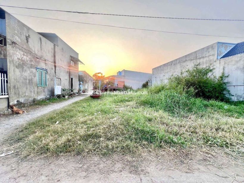 NGANG 7 DÀI 20 ĐỨC HOÀ ĐÔGngay CỔNG KCN TÂN ĐỨC