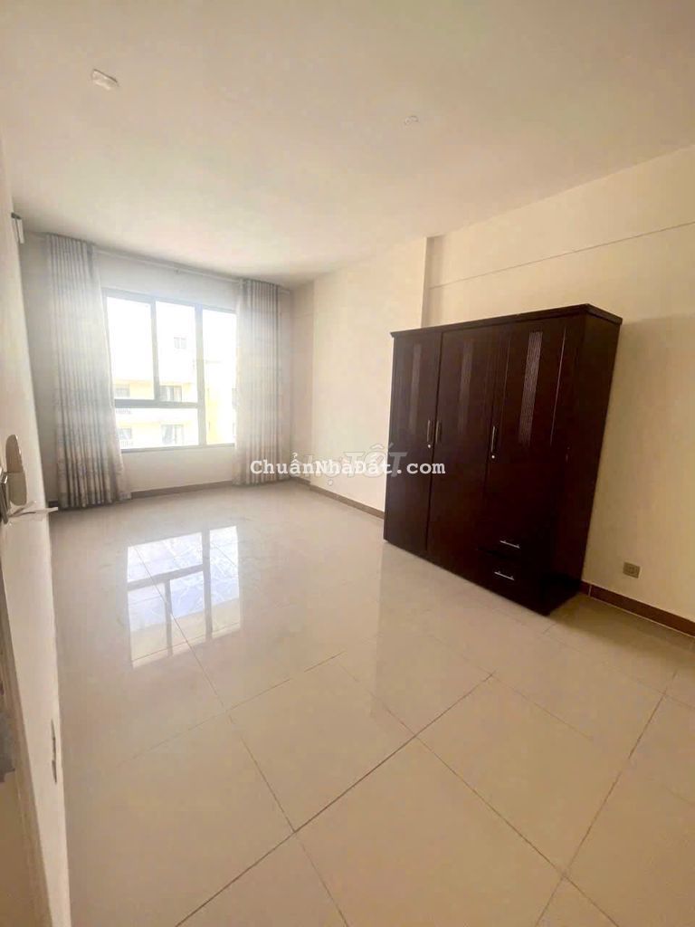 Căn hộ 90m2 : 2 phòng, nội thất cho thuê giá 8,5 triệu/tháng, Era Town