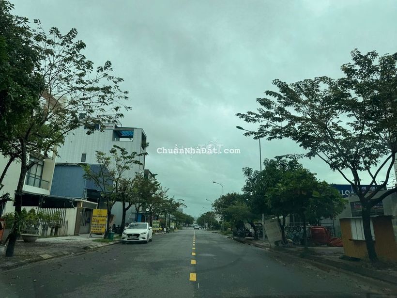 Rẻ nhất đường Đức Tín, 5x24m2, 122m2, chỉ 6x/lô. Đầm Sen