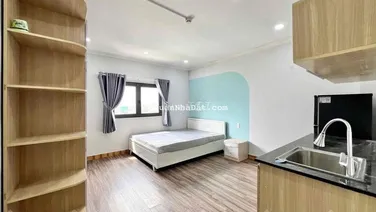 Căn hộ mặt tiền Tạ Quang Bửu full nội thất cửa sổ thoáng gần Parc Mall