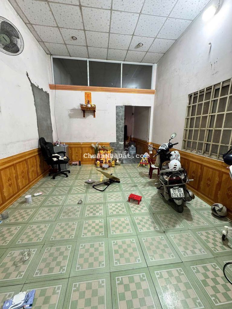 Nhà 70m cấp 4 gác lửng gần chợ Dĩ An 1 và khu trung tâm hành chính