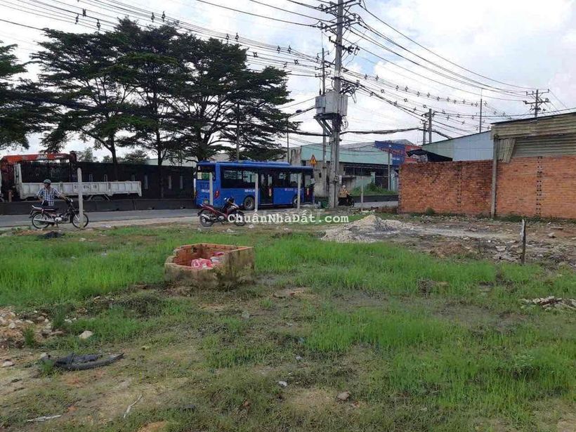 CHOTHUÊ ĐẤT 20x50-Mặt Tiền NGUYỄN VĂN BỨA-XTSơn-Gia 10 tr