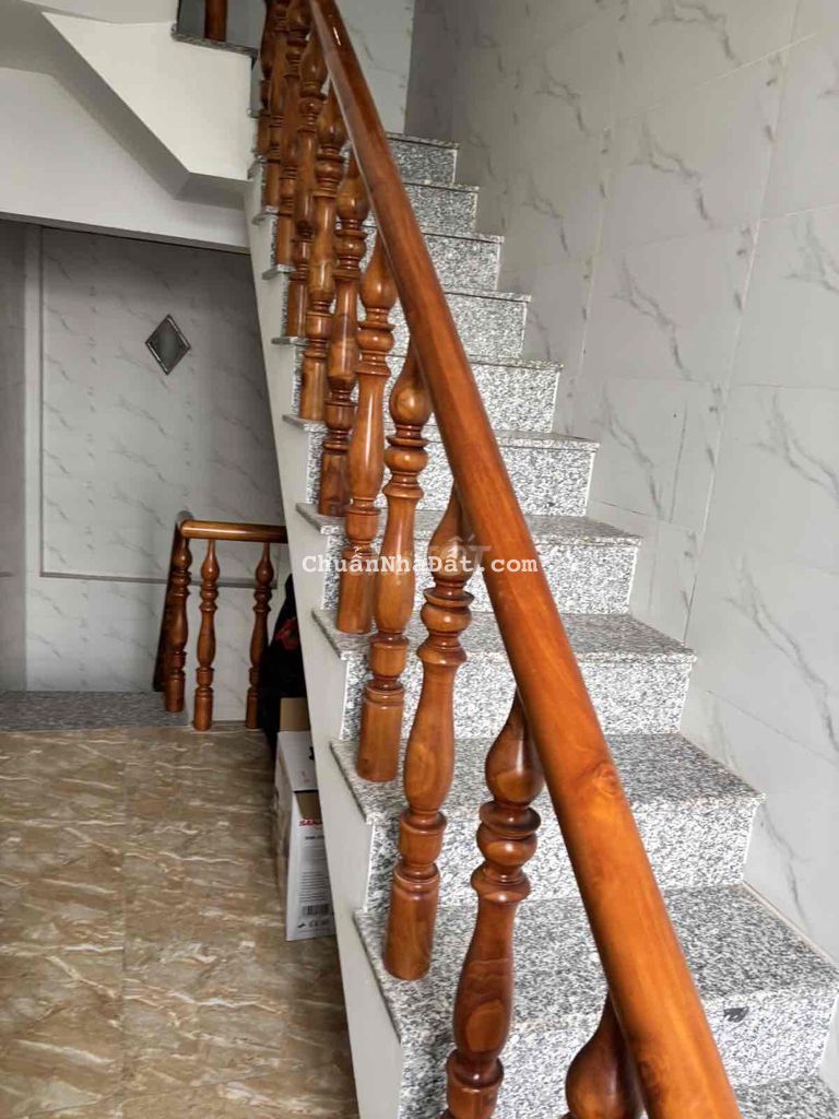 CHÍNH CHỦ CẦN BÁN GẤP CĂN NHÀ 3 TẦNG HẺM XE TẢI LINH TRUNG THỦ ĐỨC