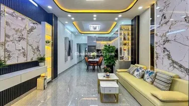 Nhà 80M2 dọn vào ở liền đón tết phun nội thất đường huỳnh tấn phát .