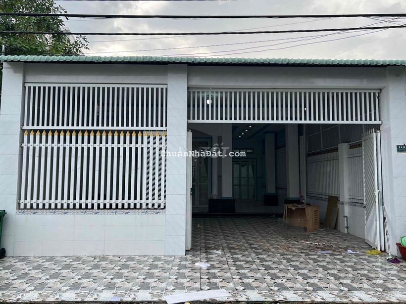 Chính chủ bán nhà mới mặt tiền xe tải đường Cơ Thánh Vệ