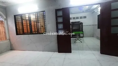 Nhà rộng rãi ngay trung tâm thành phố (hoặc cho thuê lâu dài)