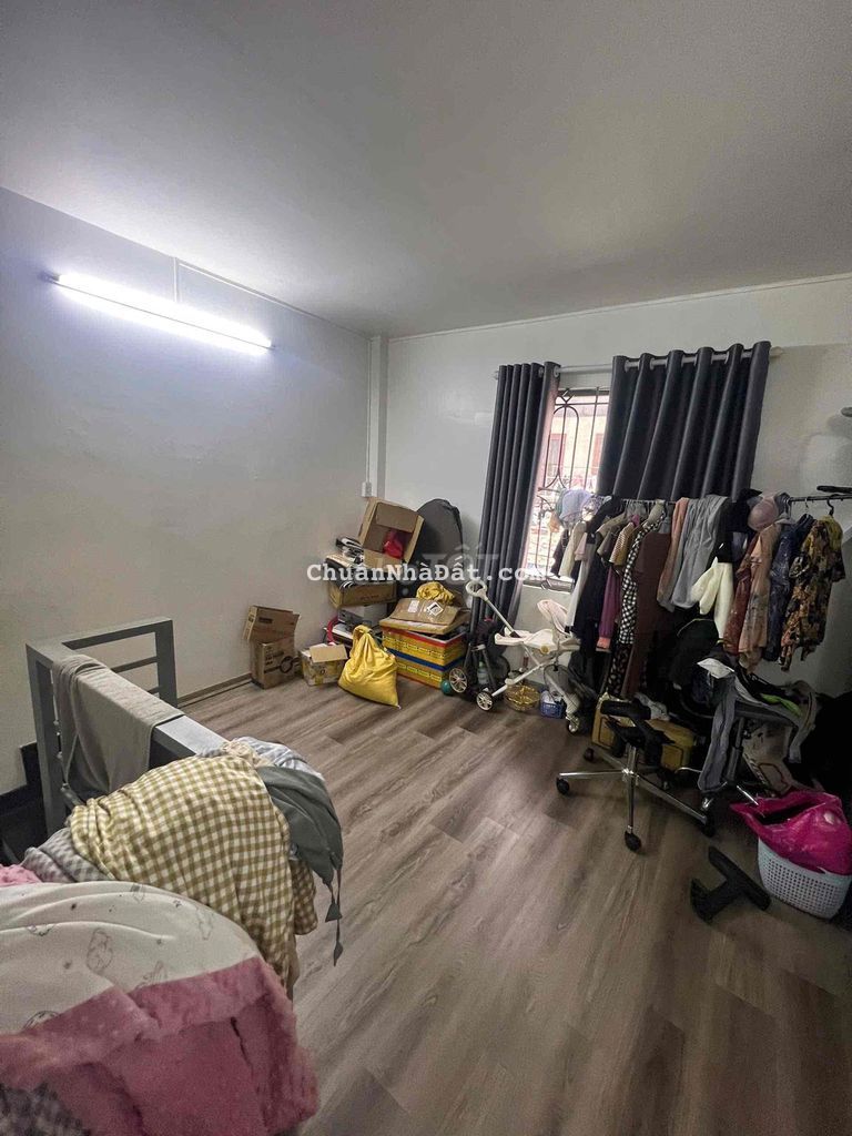 Nhà thuê hẻm 32/ đường Kênh Nước Đen F BHH Bình Tân  gần Cầu Trắng giá