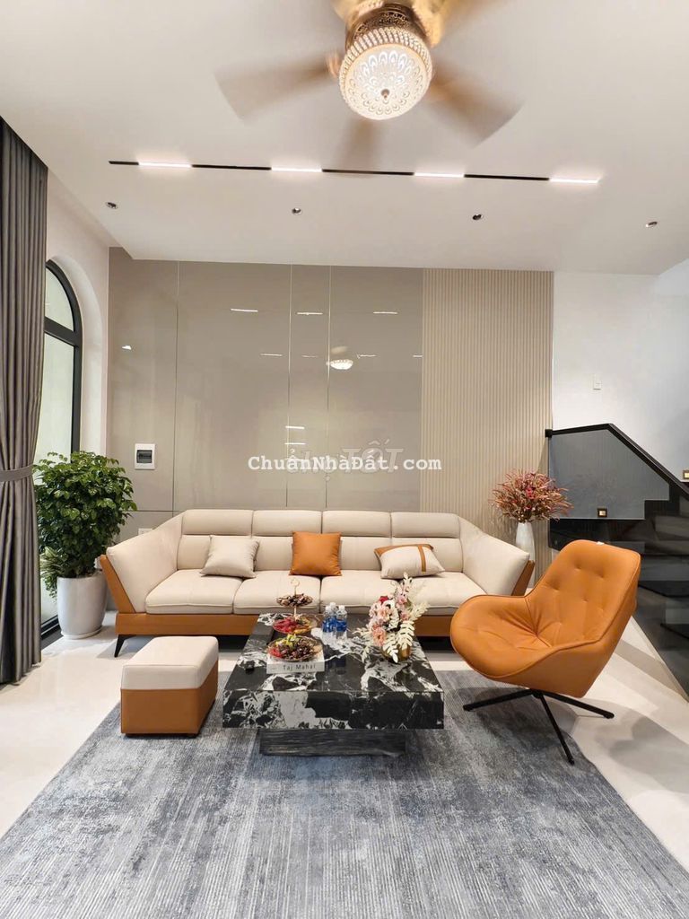 Bán nhanh nhà 2 tầng Đậu Quang Lĩnh, nhà mới gần Chú Ếch Con, Hòa Xuân