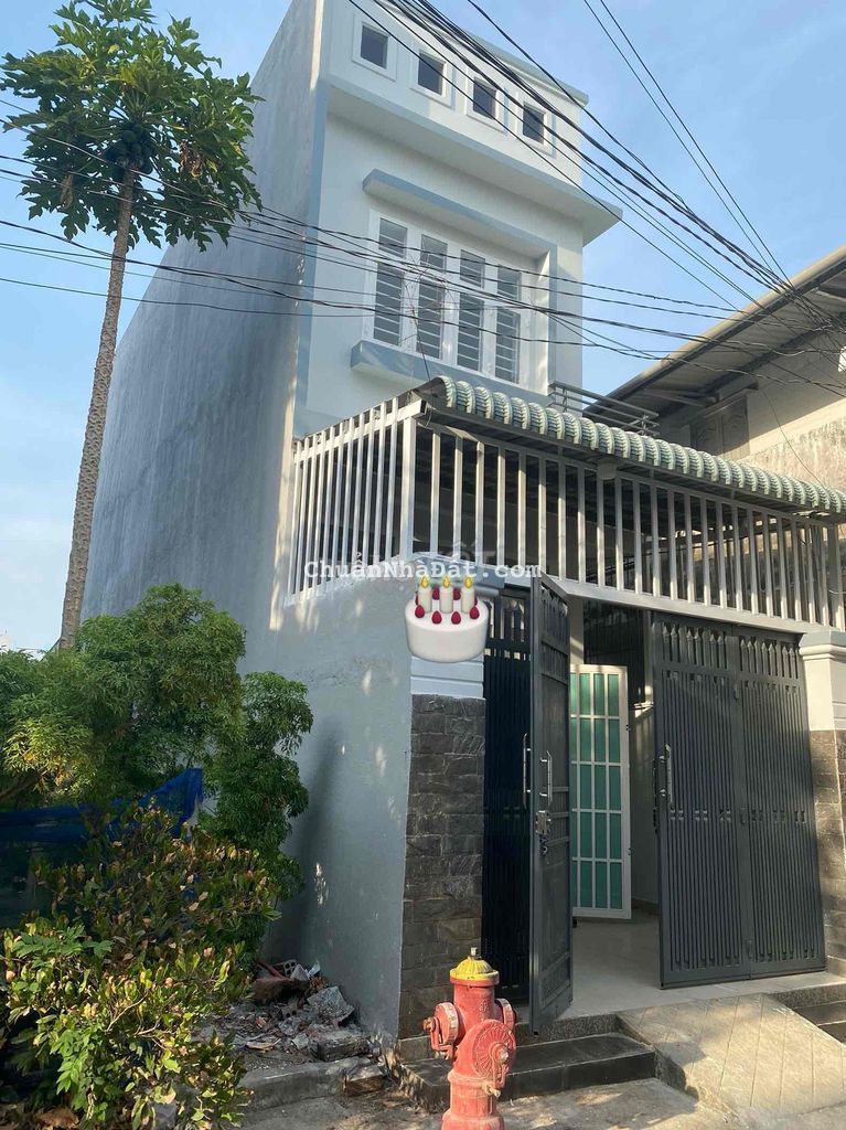 BÁN NHÀ 2 TẦNG HẺM XE HƠI KHU DÂN TRÍ CAO- TRUNG TÂM LONG TRƯỜNG- QUẬN