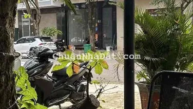Nhà ngay cụm du lịch giang điền