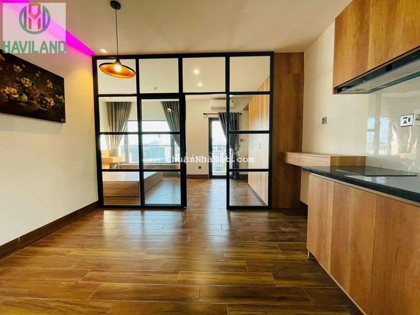 TRỐNG PHÒNG FULL NỘI THẤT BAN CÔNG RỘNG NGAY CẦU HOÀ XUÂN