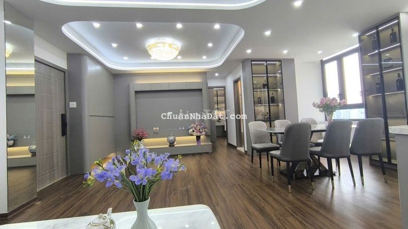 Chính chủ bán chung cư CT4-4 Mễ Trì Hạ, 120 m2, 4 PN, 2 vs nhà đẹp