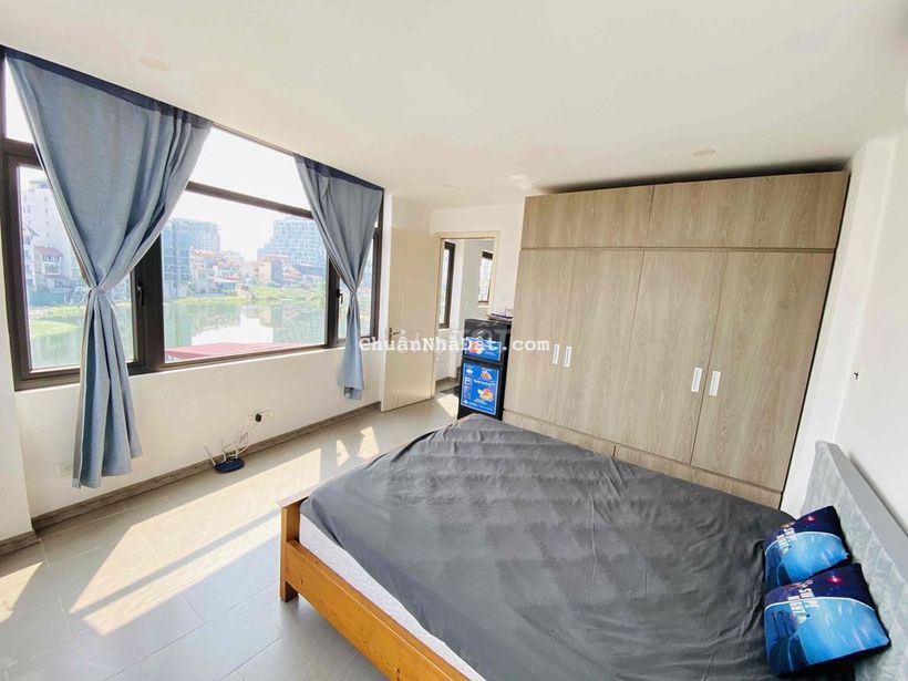 Phòng Khép Kín 25m View Hồ Mới Ở Được Luôn
