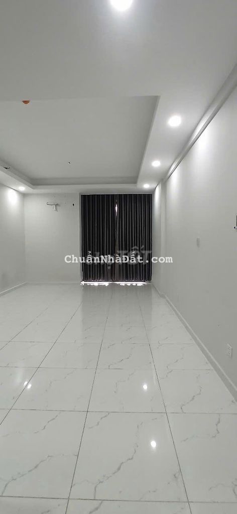 Cho thuê STUDIO tại OPAL SKYLINE có sẵn rèm và giàn phơi giá chỉ 4TR