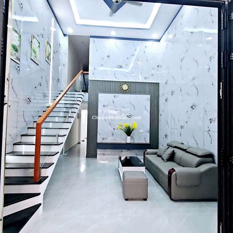 Bán nhà Trệt Lửng 106M gần chợ Dĩ An 1