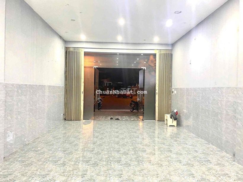 ☘️ Nhà mặt tiền đường bùi trang chước ,phù hợp làm văn phòng.