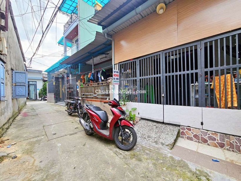 Nhà gác kiệt ô tô Tô Hiệu, cách đường chính 150m, đầy đủ công năng