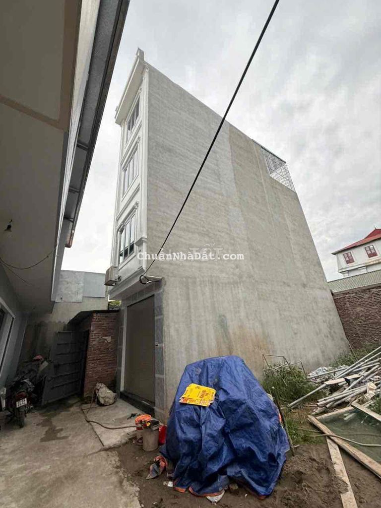 RẺ NHẤT VÂN CÔN - 40M2 X 4 TẦNG XÂY MỚI - NGÕ NÔNG Ô TÔ ĐỖ GẦN