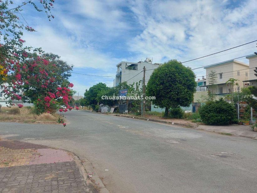 Bán căn hộ dịch vụ có dòng tiền vị trí đẹp pháp lý rõ ràng an ninh