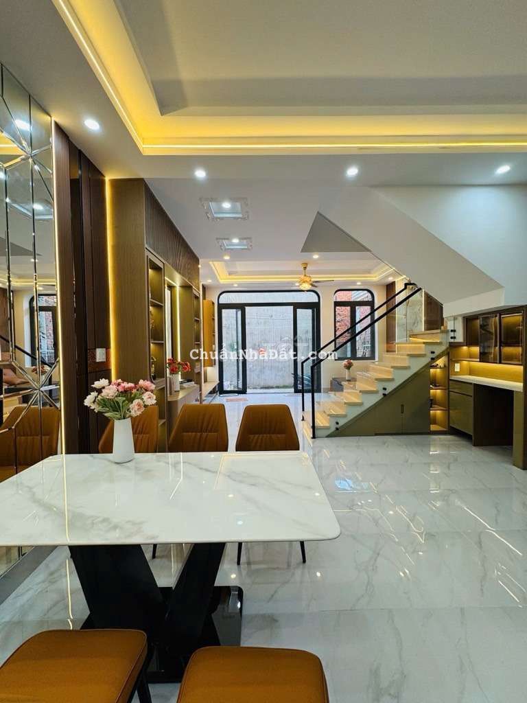 NHÀ ĐẸP ĐÓN TẾT _ DTSD 115M2_  HẺM XE HƠI, 2 TẦNG, CHỈ 5, 5 TỶ