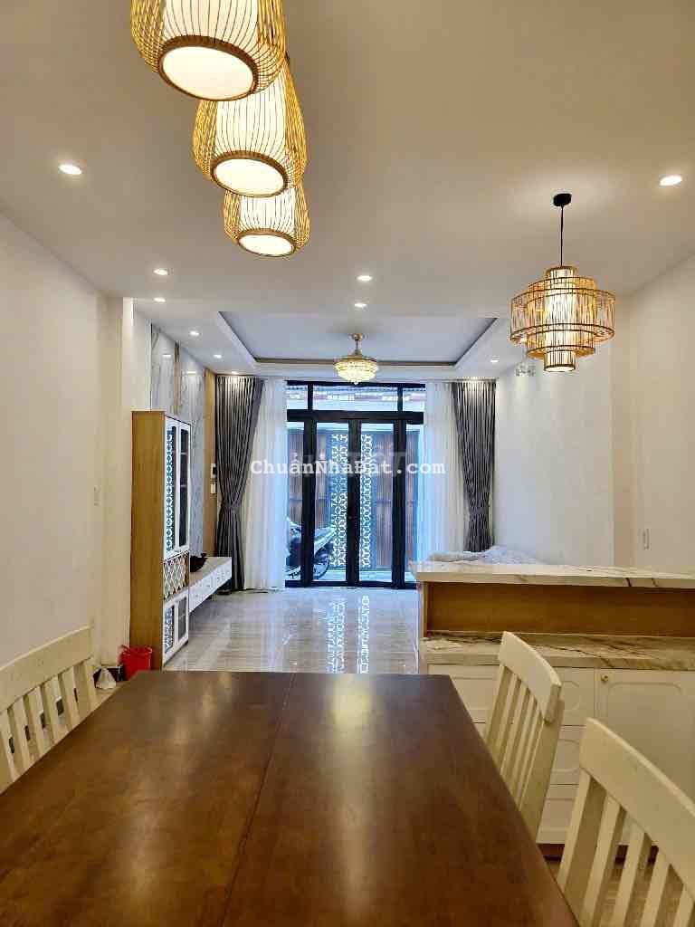 Nhà ngay Vincom Lê Văn Việp, 2 tầng 68m2, hxh 5m, nhỉnh 5 tỷ