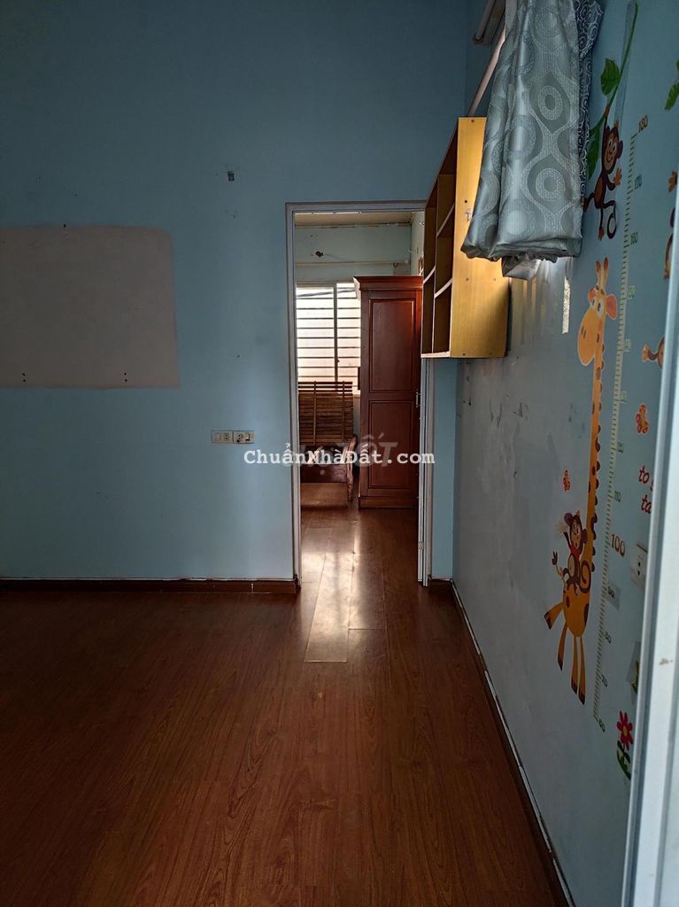 Cho thuê nhà riêng gần công viên hoà bình