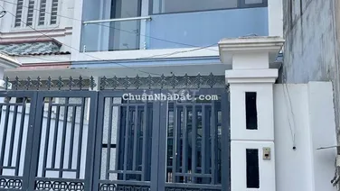 Bán nhà gần trung tâm Bến Lức,Long An,liền kề QL1A, 100m2/ 1,8 tỷ, SHR