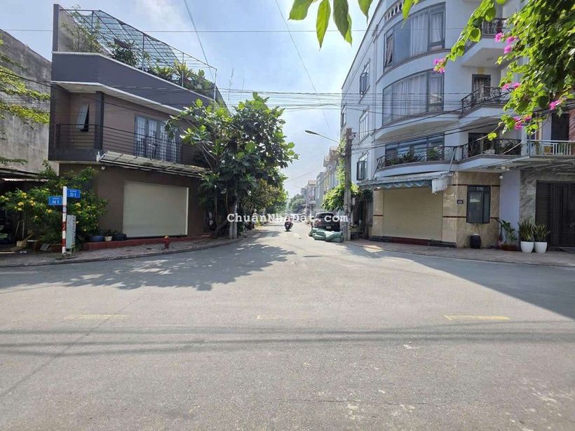 Nhà phố 2 mặt tiền trục chính KDC Lê Phong Tân Bình, phường Tân Bình