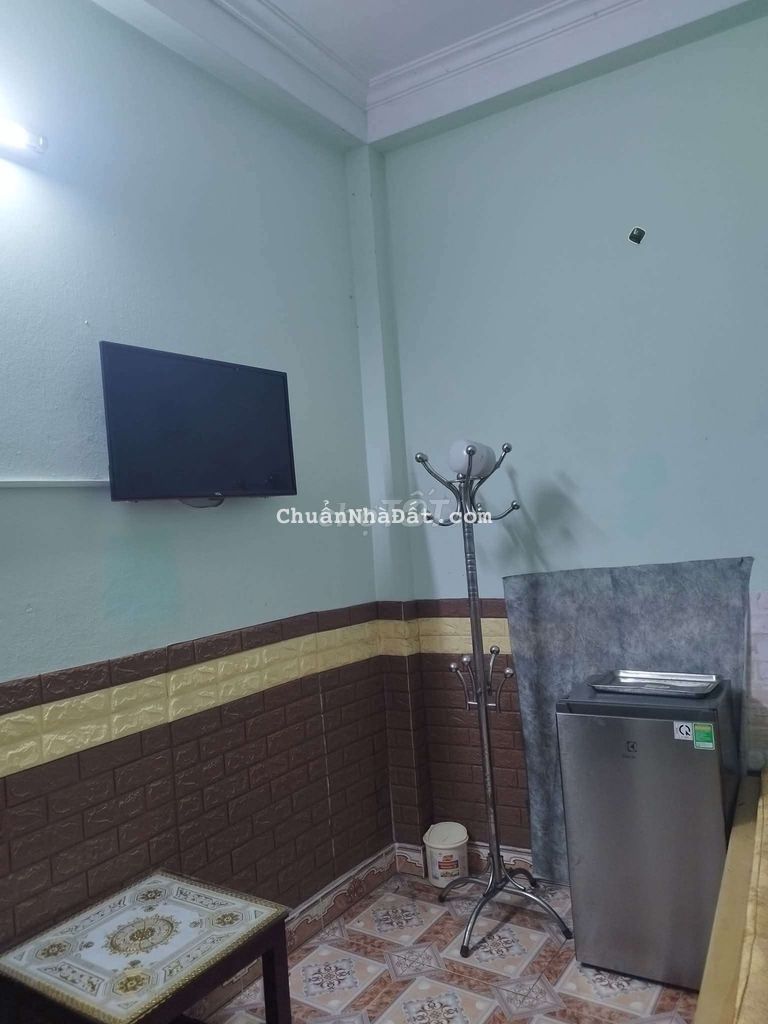 Nhà full nội thất, khép kín