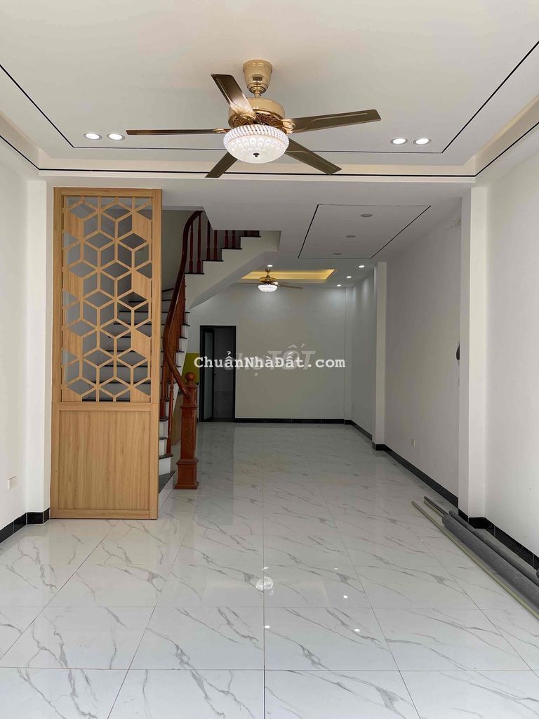 NHÀ PHƯỢNG ĐỒNG 50M2 X 4 TẦNG - Ô TÔ NGỦ TRONG NHÀ - GẦN ĐẠI HỌC TDTT