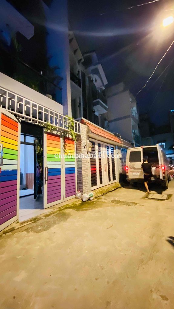 nhà 4 tầng. hẻm xe tải. sát phạm văn đồng. linh đông. thiết kế chỉnh