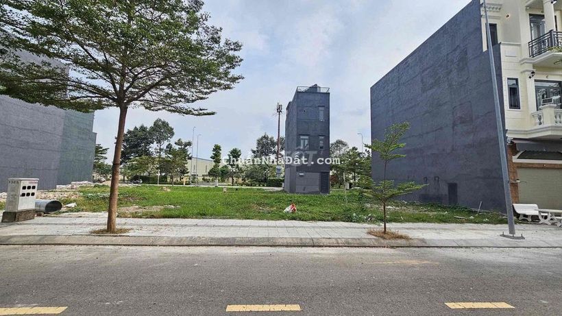 BÁN ĐẤT NỀN KDC ICON CENTRAL - GẦN CHỢ THÔNG DỤNG - P. TÂN ĐÔNG HIỆP