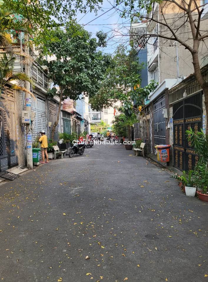 Nhà 2 tầng Lê Văn Việt - 52m2 - Chỉ 4,35 tỷ Tặng full nội thất