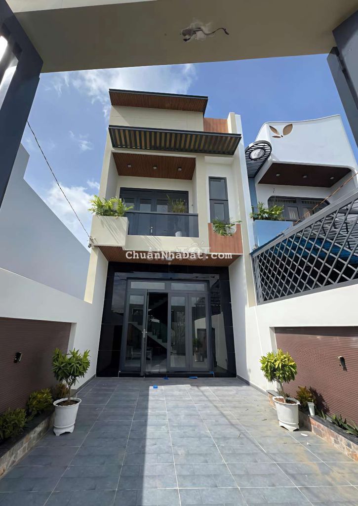 Bán Nhà Riêng tại ĐT 826, 100m2, giá ưu đãi