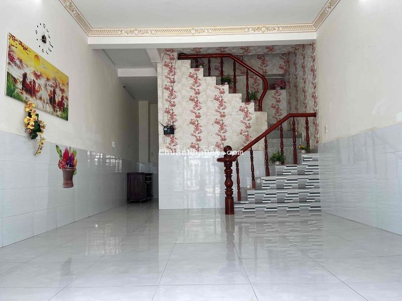 Cho thuê nhà 1 trệt 1 lầu lộ ô tô. Gần Bến Xe Cần Thơ ~ 3km