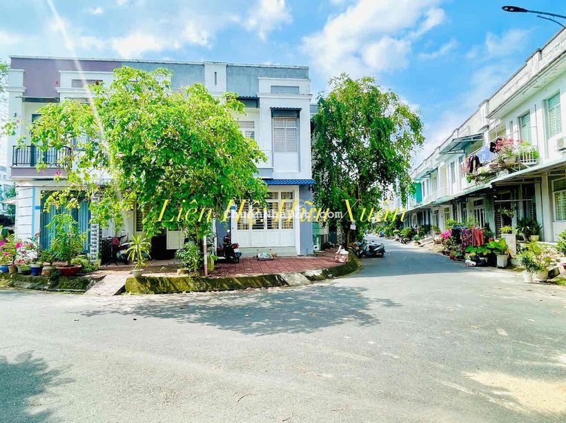 Nhà Cho Thuê 1 Trệt 1 Lầu Căn Góc Khu Dân Cư Hoàng Quân Cái Răng