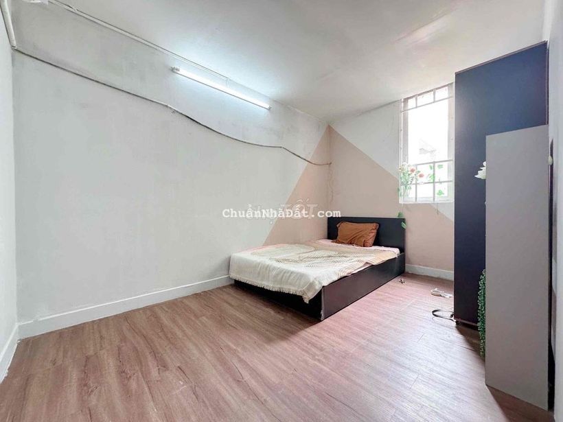 CHDV 2PN 1WC _ Cửa Sổ Trời Thoáng Cực _ Miễn Phí 3 Xe _ Không Chủ 🔥🔥🔥