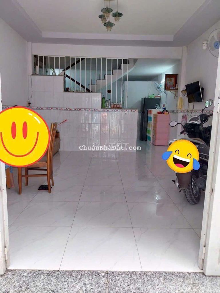 Bán nhà hẽm 141//, P4. Giá 4ty450 thương lượng.DT 4,35m x 10m( nở hậu)