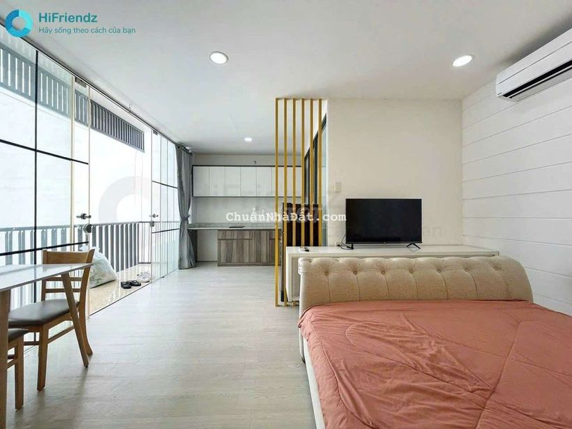 Studio Ban Công Cực Xinh Sát Vách Q1