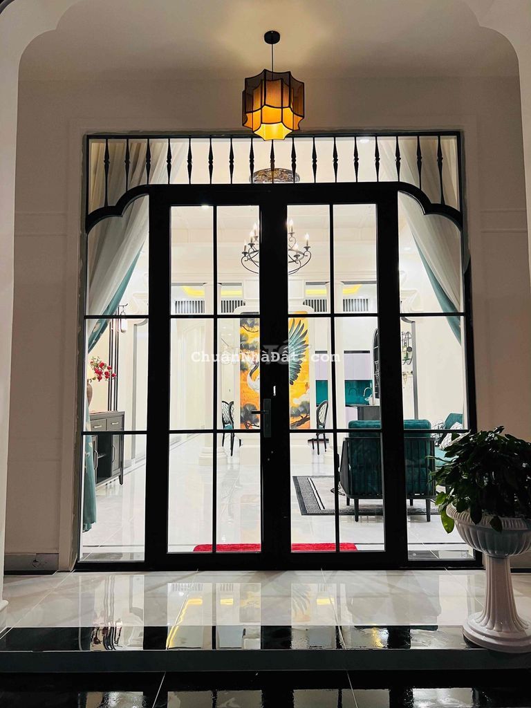 bán nhà xây mới 100%