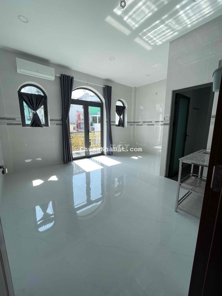 🏡 CHO THUÊ PHÒNG TRUNG TÂM QUẬN 10 – 20M² – THANG MÁY – GIÁ TỐT 🚪