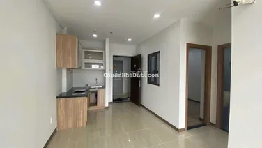 Cho thuê giá rẻ 2PN Bcons Plaza, 6 triệu, ở liền