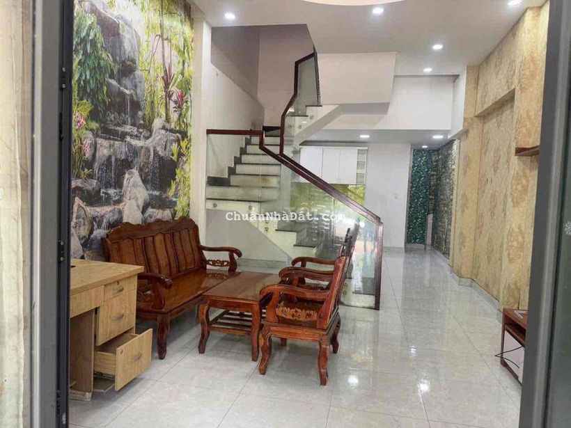 BÁN NHÀ 3 TẦNG CẠNH KĐT VINHOMES