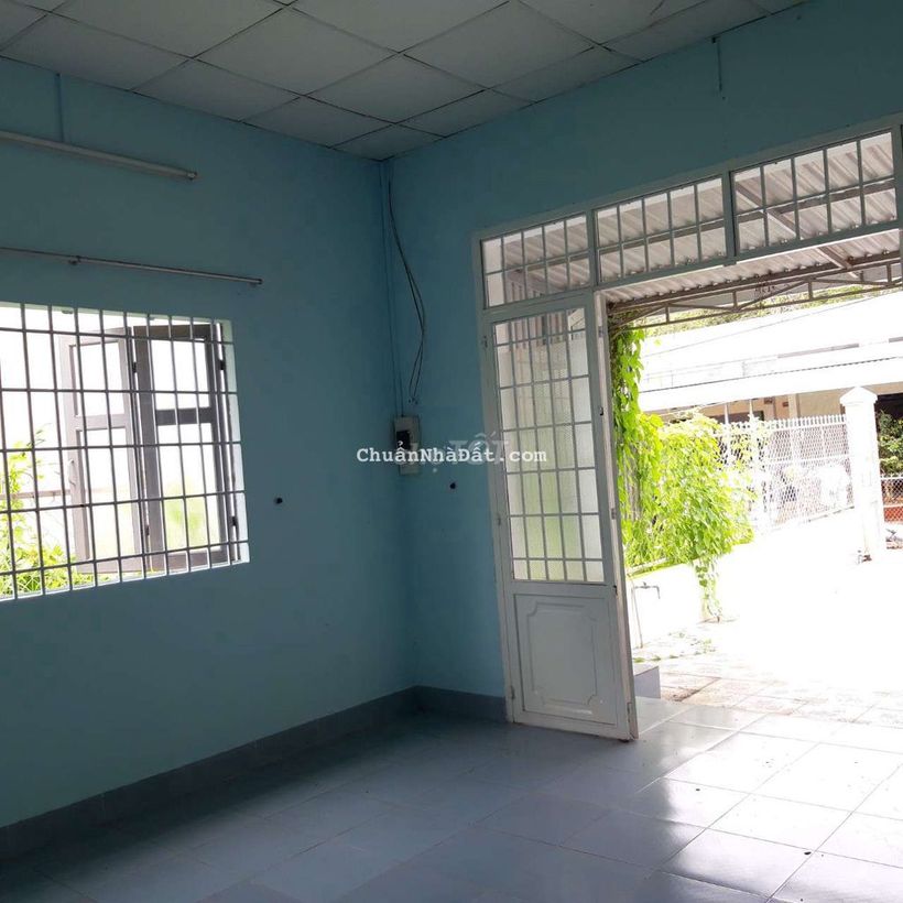 NHÀ Ở GẦN TRUNG TÂM HÀNH CHÍNH LONG HỒ