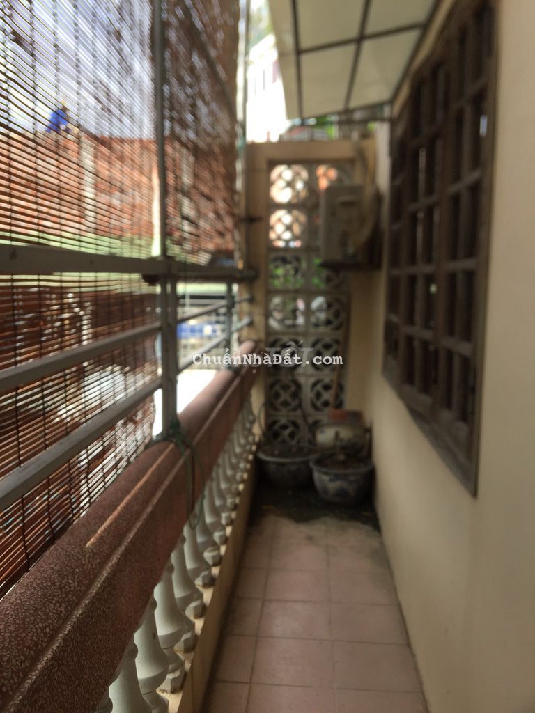 Cho thuê phòng 25m² tầng 2 đủ đồ ngõ 230 Lạc Trung HBT HN