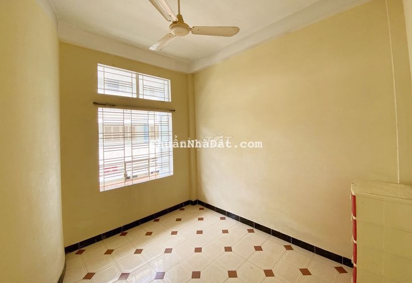 Phòng cửa sổ thoáng mát ở Lê Văn Sỹ , trung tâm quận 3 cho sv thuê