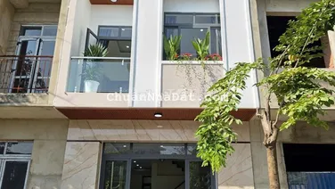 NHÀ HOÀN CÔNG KDC – Ở NGAY - ĐƯỜNG ÔTÔ 12M - GẦN VINCOM DĨ AN – 4.6 TỶ