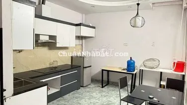 Cho thuê nhà riêng chính chủ 4 tâng đầy đủ nội thất